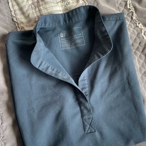 Figs Dark Harbor XS Rafaela Top